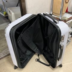 H 2510-165 リモワ　スーツケース　中古　キズ汚れ有りの画像