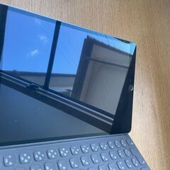 iPad Air 第3世代 64GB + Smart keyboard(Apple純正) セットの画像
