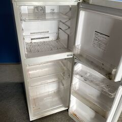 【無料】2ドア冷蔵庫 白系 2008年製 通電確認済み 0円 早い者勝ち 引取歓迎 配送OKの画像