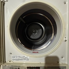 全自動電気洗濯機(7kg)、電気乾燥機のセットの画像