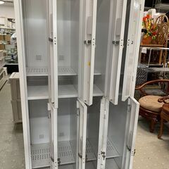 ★来店限定★　8人用スチールロッカー　鍵欠品あり　の画像