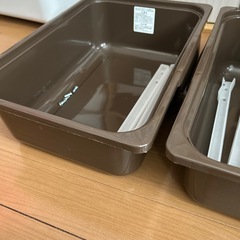 レール付き収納ボックスの画像