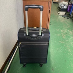スーツケース　キャリーバッグの画像