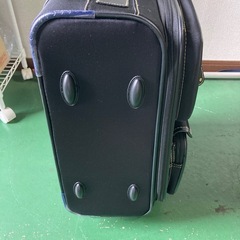 スーツケース　キャリーバッグの画像