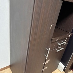 食器棚の画像
