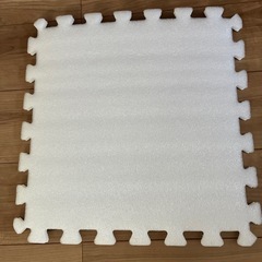 🉐アウトドアマットの画像