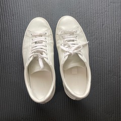 GUCCI スニーカーの画像