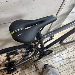 Precision sportsクロスバイク マットグレーの画像