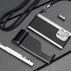 FOTOGEAR iPhone15,16pro maxケース
の画像