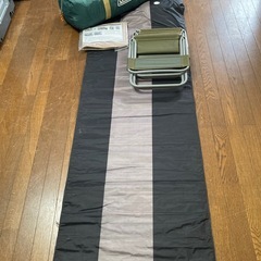 【購入者様決定　もしキャンセル有りましたら先着順にご連絡致します11日】コールマンテント、エアマット、焚き火タープレクタ、折りたたみイス2脚セットの画像