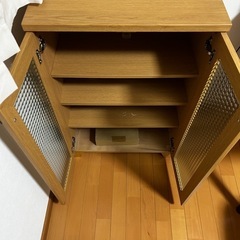 食器棚　横57高さ90奥39　の画像
