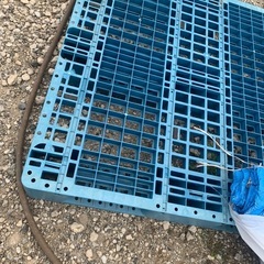 ウッドデッキプラスチックパレットの画像