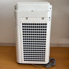 【配送可能】シャープ空気清浄機プラズマクラスター　KC-L50-W の画像