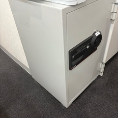 開かずの金庫　あげます大型金庫鍵なし　現地取引限定　早い者順の画像