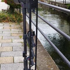 即納★定型コメントNG★軽自動車、片手運搬OK★スタンド付き★動作品★Aimiler＝Model V450★コードレス掃除機、450W 33Kpa 強力なスティック、120000 RPM ブラシレス モーターカーペット フロア カー ペット用の軽量ハンドヘルド LED ディスプレイ (450W)＝掲載画像参照＝ネット上で説明書他の詳細記載多数あり★質問NG★返品不可★逆光撮影★初回コメントでご希望日時、交渉金額が未記載時は既読スルー★24時間対応★お返事は可能な限り迅速にさせて頂きます★最大で12時間以内の画像