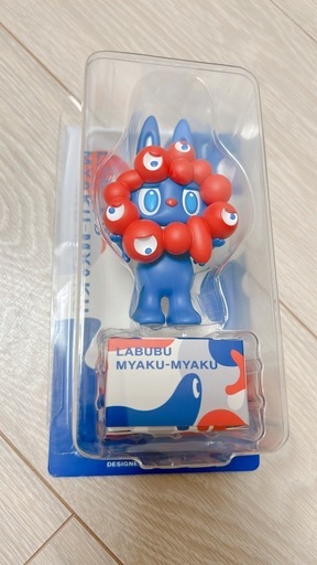 ラブブミャクミャク ストラップ付きフィギュア ラブブ ミャクミャク ストラップ付き フィギュア 万博会場限定