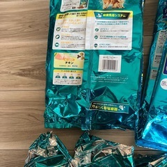 キャットフード　3.75kgの画像