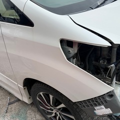 確認用アルファードパーツの画像