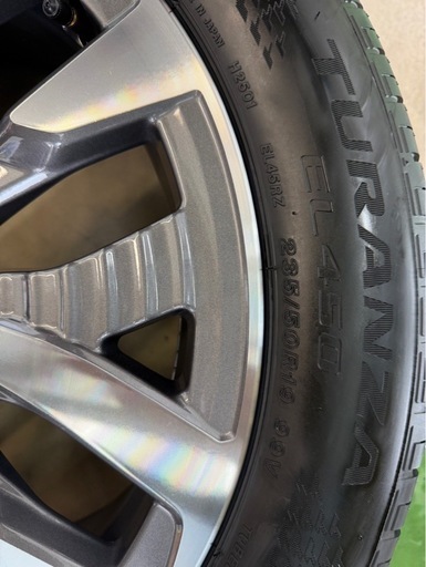 ミニオンズスバル　フォレスター　19インチ　TURANZA EL450 スバルフォレスター19インチTURANZA EL450 235/50R19 (つぶつぶ