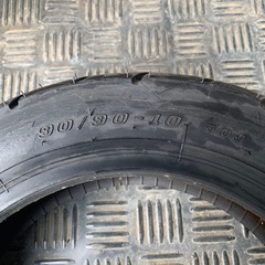ダンロップ90/90-10 新古タイヤの画像
