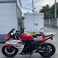 2015年ヤマハR25の画像