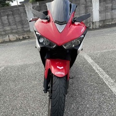 2015年ヤマハR25の画像