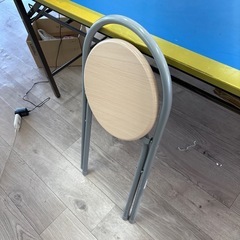 折りたたみイス  ナチュラル色の画像