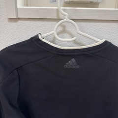 adidas アディダス トレーナー スウェット 黒
の画像