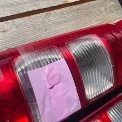トヨタ200系　ハイエース　テール　ジャンク品　　　　の画像