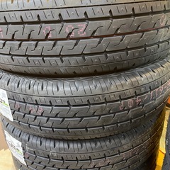 ハイエース　キャラバン　ブリヂストン　エコピアＲ７１０１９５／８０Ｒ１５　１０７／１０５Ｎ　４本セット　作業料金　廃タイヤ込みの画像
