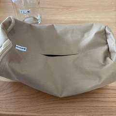 容器とティッシュケースの画像