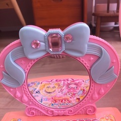 プリキュアのお化粧品台の画像