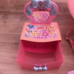 プリキュアのお化粧品台の画像