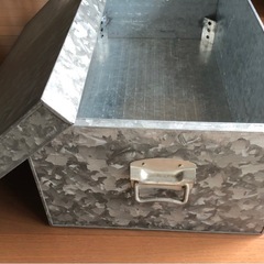 昭和レトロ　ブリキ衣装箱（大）
　アンティークの画像
