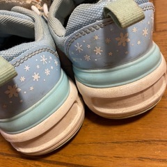 光るアナ雪スニーカー16cmの画像