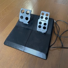 プレステ2対応ステアリングコントローラーの画像