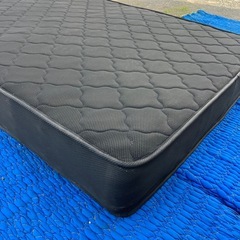 セミダブル　黒　マットレスの画像