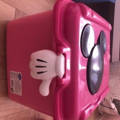 ミニーの衣装ケース。おもちゃ入れの画像