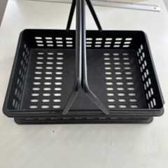 
プラスチック製収納バスケットの画像