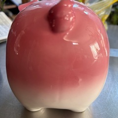 豚の貯金箱の画像