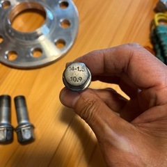 スペーサー10㎜2枚とロングボルト10本の画像