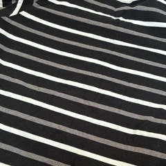 試着のみ 備品　GU ボーダーTシャツ メンズS カットソー　黒　グレー　白の画像