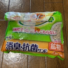 猫用品　ペット　デオトイレ　消臭抗菌サンド　4ℓ 鉱物タイプ　残量半分の画像
