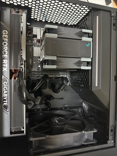 i7-13700F＆新品RTX-4070ti搭載☆モンスタ動作☆ゲーミングPC☆メモリ