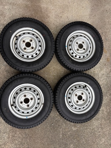 2023年製スタッドレス中古 145/80R12 鉄ホイール付き(タイヤのみ可)　エブリィ、クリッパー等