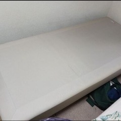 IKEA イケア SNARUM スナルム 脚付きマットレス シングルベッド  やわらかめ/ベージュの画像
