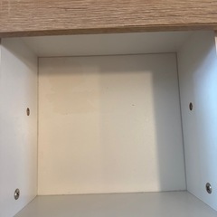 サイドテーブル　
引き出し付きの画像