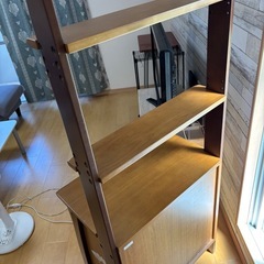 収納棚の画像