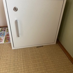 鍵付きロッカーの画像