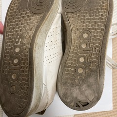 adidas スニーカー 26cm ホワイトの画像